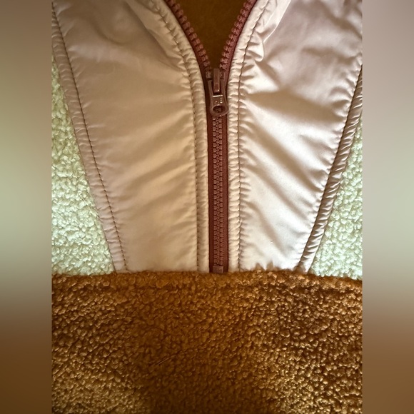 AE Sherpa Color Block Quarter-Zip Jacket Medium - Picture 9 of 9